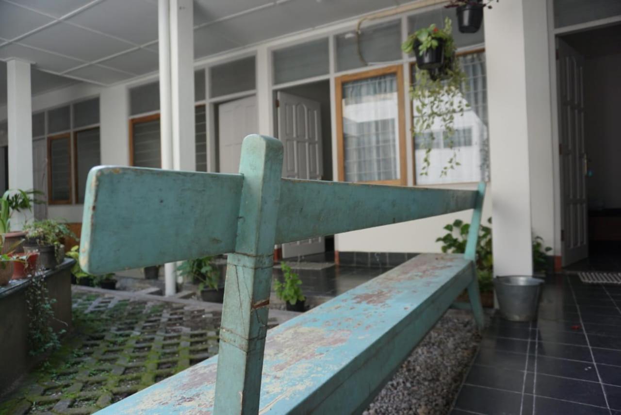 Hotel Ndalem Mbak Charly Pakualaman Exterior foto